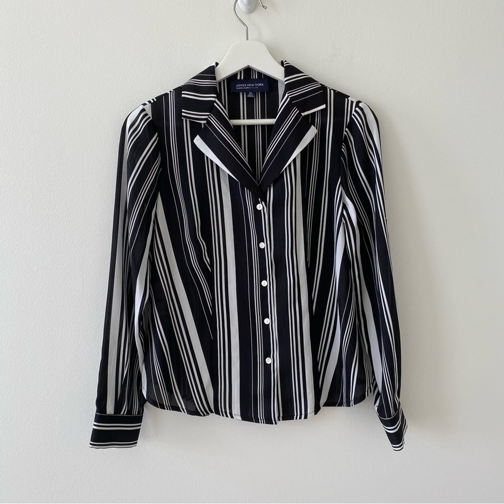 Jones New York Women’s Button Up Shirt Black and White